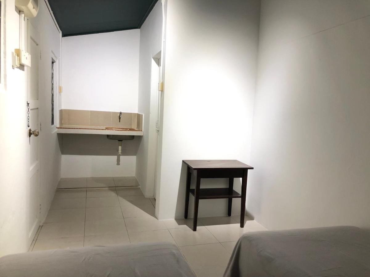 Rumah Tepi Istana Κουάλα Τερενγκάνου Εξωτερικό φωτογραφία