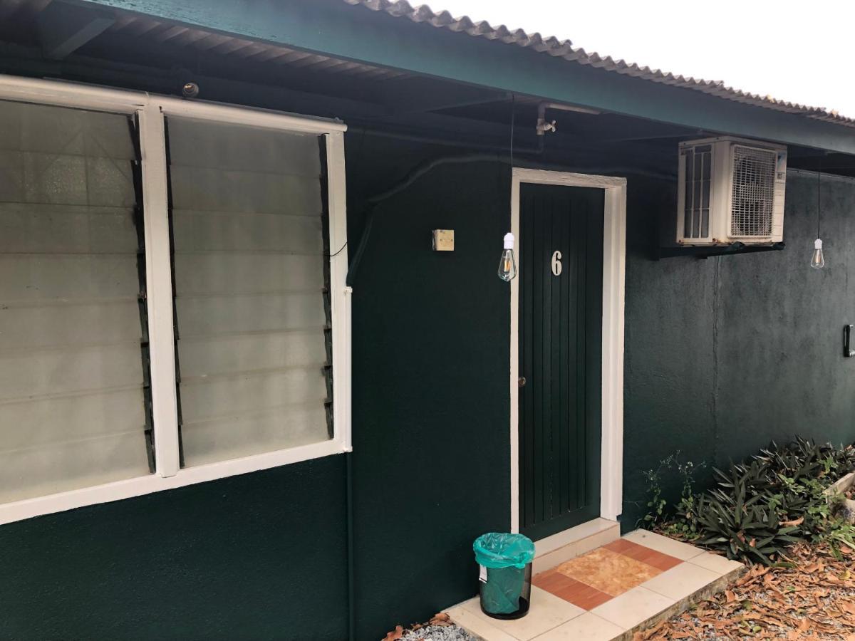 Rumah Tepi Istana Κουάλα Τερενγκάνου Εξωτερικό φωτογραφία